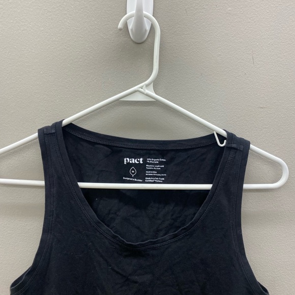 Pact organic cotton black tank top medium - Picture 2 of 3